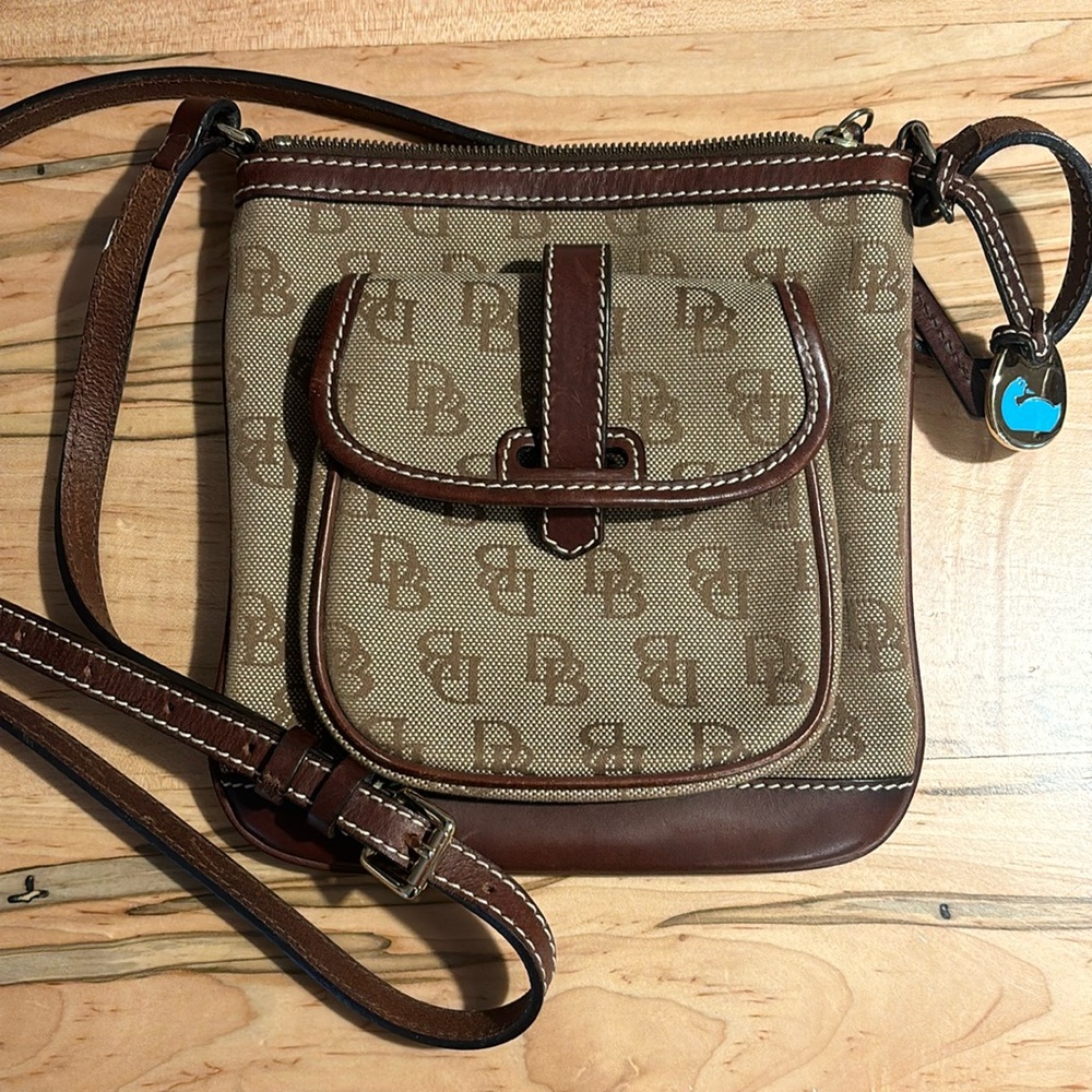 Authentic Dooney and Bourke Crossbody Handbag